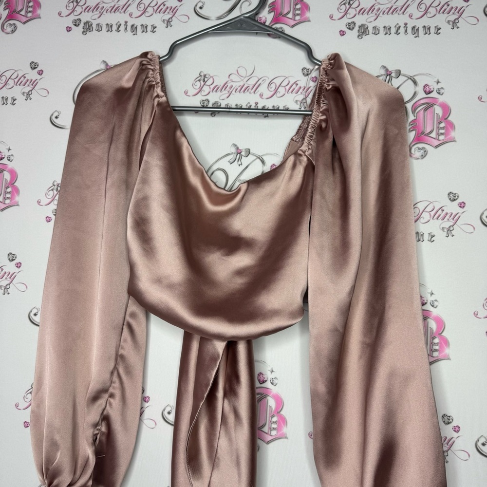 Dynamite crop top tie up ribbon 🎀 bow back shiny luxe silky rose gold puff cuff - Picture 4 of 10
